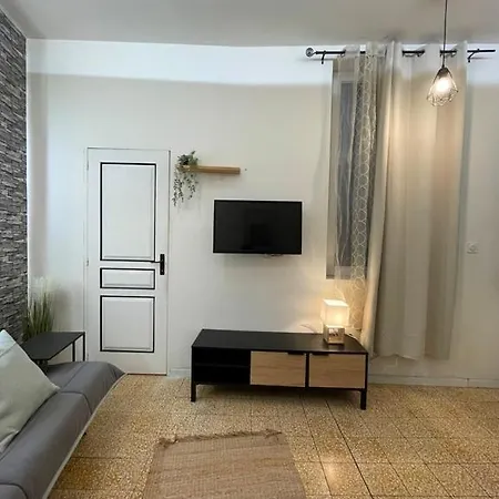 Nimes, 6 Rue Nationale דירה *