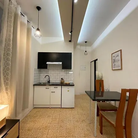 דירה Nimes, 6 Rue Nationale נים