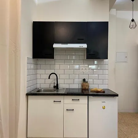 Nimes, 6 Rue Nationale * נים